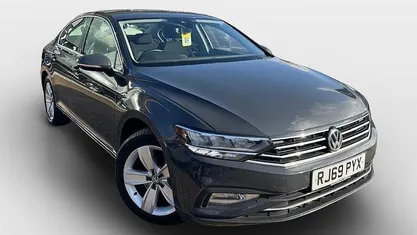Used 2020 VW Passat SE Sedan | £13,999 (Good price)