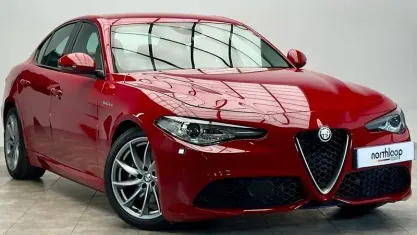 Used Alfa Romeo Giulia Veloce 280 HP (205 kW) 2017 Red Sedan