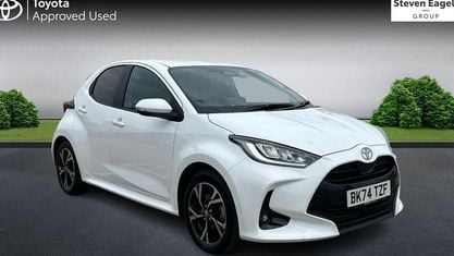 Usado Toyota Yaris Hybrid Design 116 HP (85 kW) 2026 Citadino