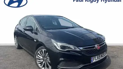 Used Vauxhall Astra SRi 150 HP (110 kW) 2019 Black Hatchback