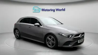 Begagnad Mercedes A200 Executive 163 HK (119 kW) 2021 Grå Halvkombi