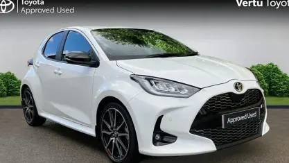 Used Toyota Yaris Sport 116 HP (85 kW) 2023 White Hatchback