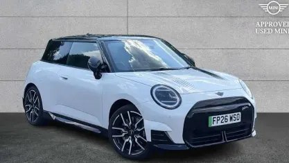 Used Mini Cooper Hatch 135 kW (184 HP) 2026 White Hatchback