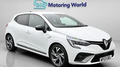 Used Renault Clio V RS Line 90 HP (66 kW) 2023 White Hatchback