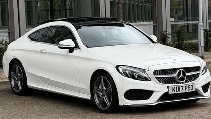 Begagnad Mercedes C250 AMG Line Premium Plus 204 HK (150 kW) 2017 Vit Sportkupé