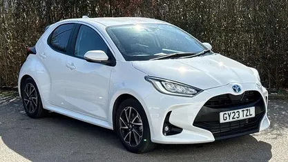 Used Toyota Yaris Hybrid Design 116 HP (85 kW) 2026 Hatchback