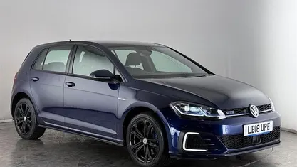 Used 2020 VW Golf VII GTE Hatchback | £12,150 (Super price)