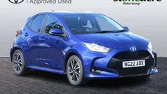 Blue Used 2022 Toyota Yaris Hybrid Design Hatchback | £15,500 (Fair price)