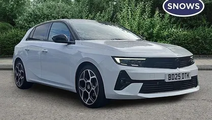 Used Vauxhall Astra Ultimate 131 HP (96 kW) 2025 Hatchback