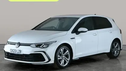 Second-hand VW Golf VIII R-line 150 CP (110 kW) 2023 Hatchback