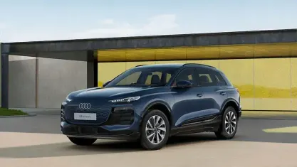 New Audi e-tron Sport 225 kW (306 HP) 2026 SUV
