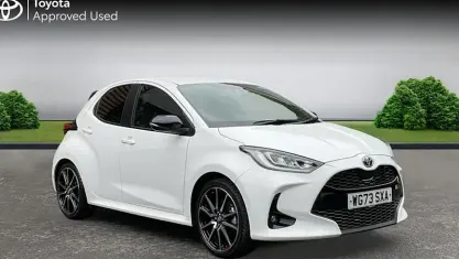 Used Toyota Yaris Sport 116 HP (85 kW) 2023 White Hatchback