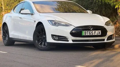 Used Tesla Model S 278 kW (379 HP) 2015 White Hatchback