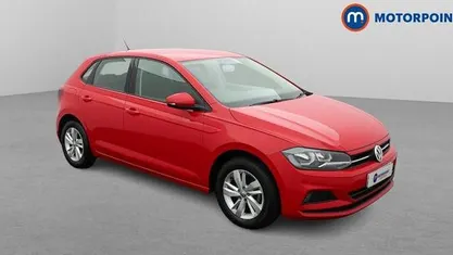 Used VW Polo SE 95 HP (69 kW) 2019 Red Hatchback