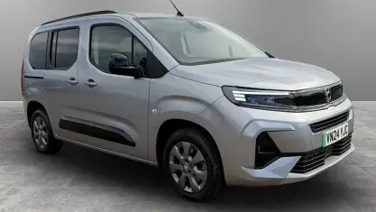 Used Vauxhall Combo Ultimate 100 kW (136 HP) 2023 Grey MPV