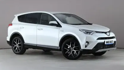 Usado Toyota RAV4 Design 197 HP (144 kW) 2018 SUV
