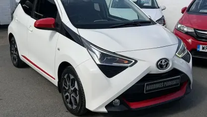 Used Toyota Aygo Trend 72 HP (52 kW) 2019 White Hatchback