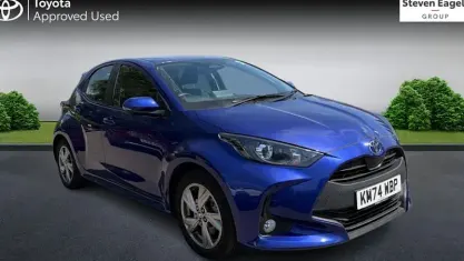 Used Toyota Yaris 116 HP (85 kW) 2024 Blue Hatchback