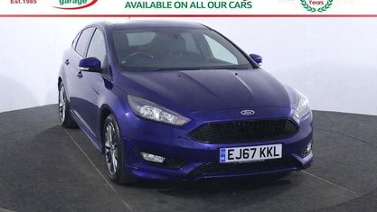 Używany Ford Focus ST-Line 140 KM (102 kW) 2017 Niebieski Hatchback