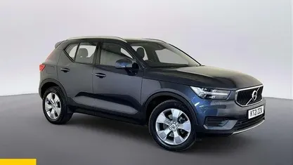 Used Volvo XC40 Momentum 197 HP (144 kW) 2021 SUV