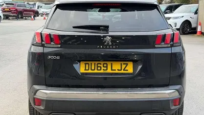 Used Peugeot 3008 Allure 131 HP (96 kW) 2019 Black SUV