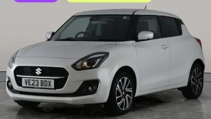 Używany Suzuki Swift SZ5 83 KM (61 kW) 2023 Biały Hatchback