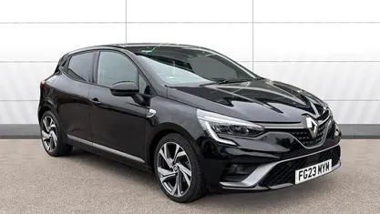 Used Renault Clio V RS Line 90 HP (66 kW) 2023 Black Hatchback