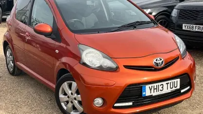 Used Toyota Aygo 68 HP (50 kW) 2012 Orange Hatchback