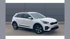 White Used 2022 Kia Niro 2 SUV | £17,768 (Fair price)
