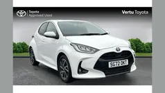 White Used 2022 Toyota Yaris Hybrid Design Hatchback | £18,312 (Fair price)