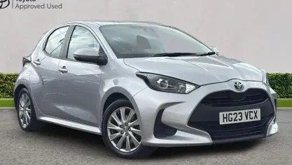 Used Toyota Yaris 116 HP (85 kW) 2023 Silver Hatchback