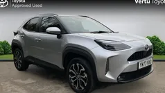 Used 2025 Toyota Yaris Hybrid Design Estate | £21,355 (Good price)