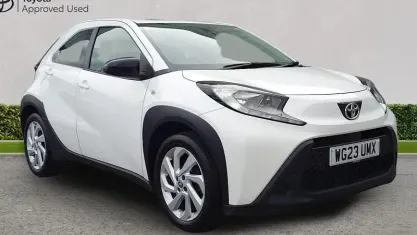 Used Toyota Aygo X PURE 72 HP (52 kW) 2025 SUV