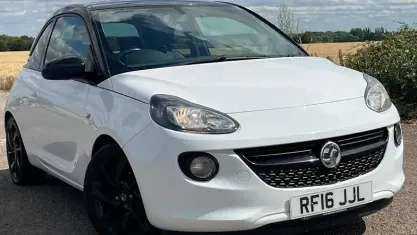 Used Vauxhall Adam S 70 HP (51 kW) 2016 White Hatchback