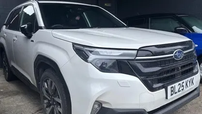 Used Subaru Forester 136 HP (100 kW) 2025 White SUV