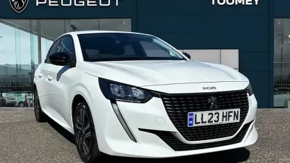 Used Peugeot 208 Allure+ 102 HP (75 kW) 2023 White Hatchback