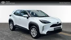 White Used 2022 Toyota Yaris Cross SUV | £18,399 (Fair price)