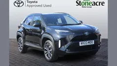 Black Used 2023 Toyota Yaris Cross Design SUV | £21,750 (Fair price)