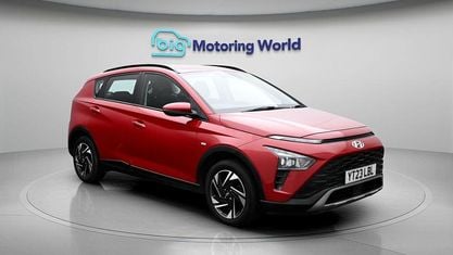 Używany Hyundai Bayon SE 101 KM (74 kW) 2023 Czerwony SUV