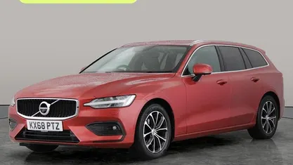 Used Volvo V60 Momentum 150 HP (110 kW) 2018 Red Estate