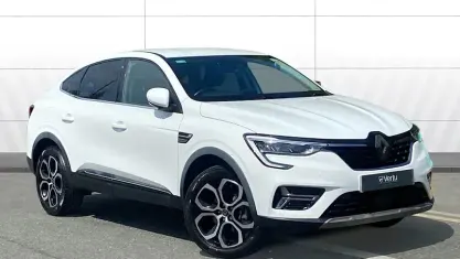 Used Renault Arkana Version S 143 HP (105 kW) 2023 White SUV