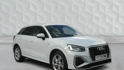 Used Audi Q2 S-Line 150 HP (110 kW) 2026 White SUV