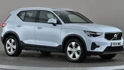 Used Volvo XC40 Core 163 HP (119 kW) 2026 SUV