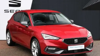 Used Seat Leon FR 110 HP (80 kW) 2023 Red Hatchback