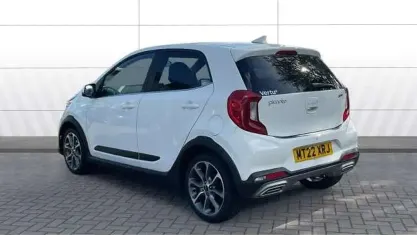 Used Kia Picanto X-Line 67 HP (49 kW) 2022 White Hatchback