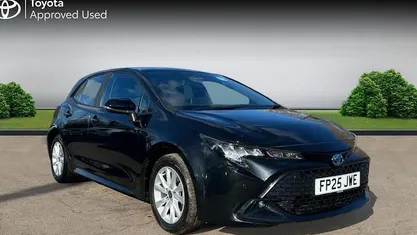Used Toyota Corolla 140 HP (102 kW) 2025 Hatchback