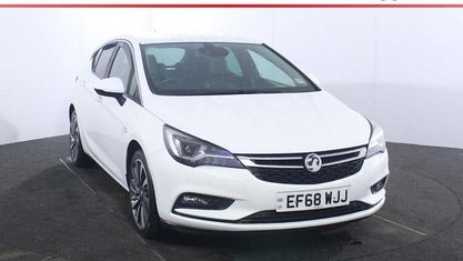 Gebraucht Vauxhall Astra Ultimate 150 PS (110 kW) 2019 Weiß Kleinwagen