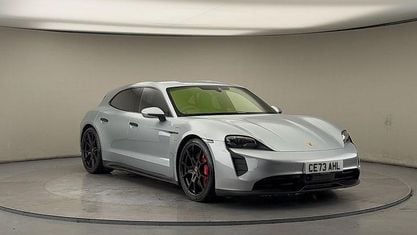Begagnad Porsche Taycan Performance Package 439 kW (598 HK) 2023 Silver Kombi