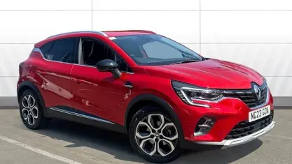 Used Renault Captur Techno 143 HP (105 kW) 2023 Red SUV