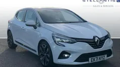 Used 2021 Renault Clio V Version S Hatchback | £11,899 (Fair price)